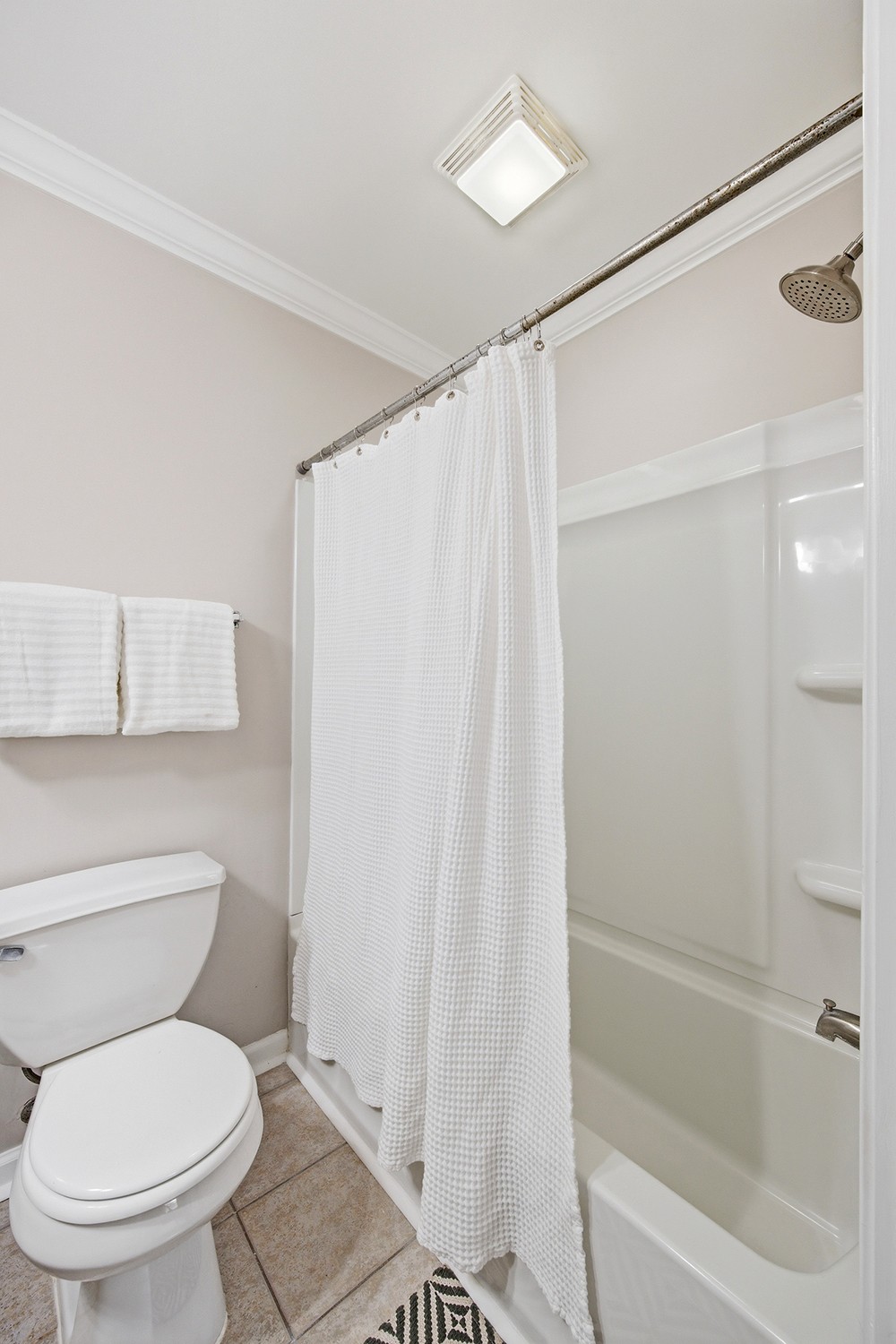 3161 Parthenon Ave Unit: 103