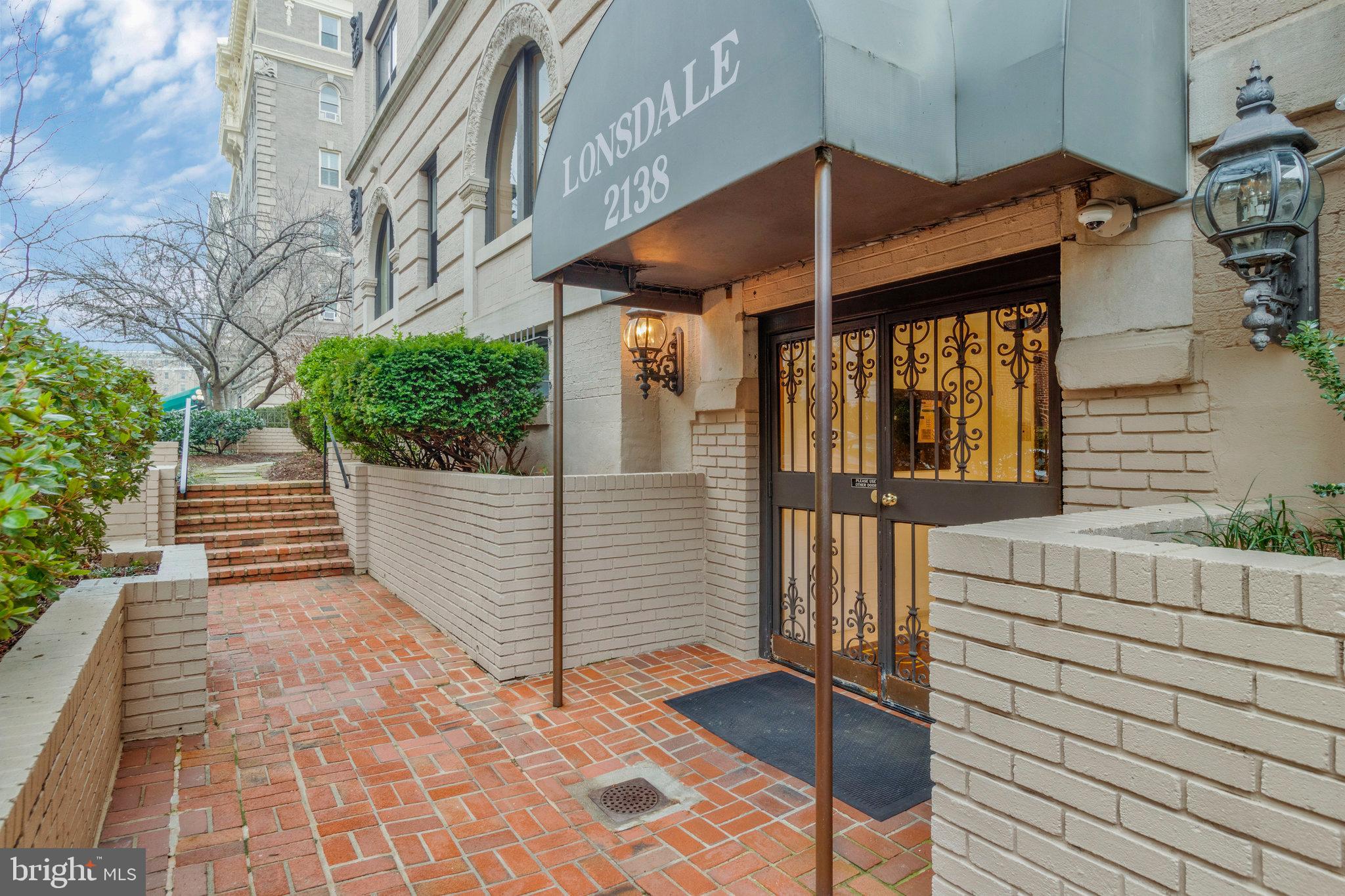 2138 California St NW #406
