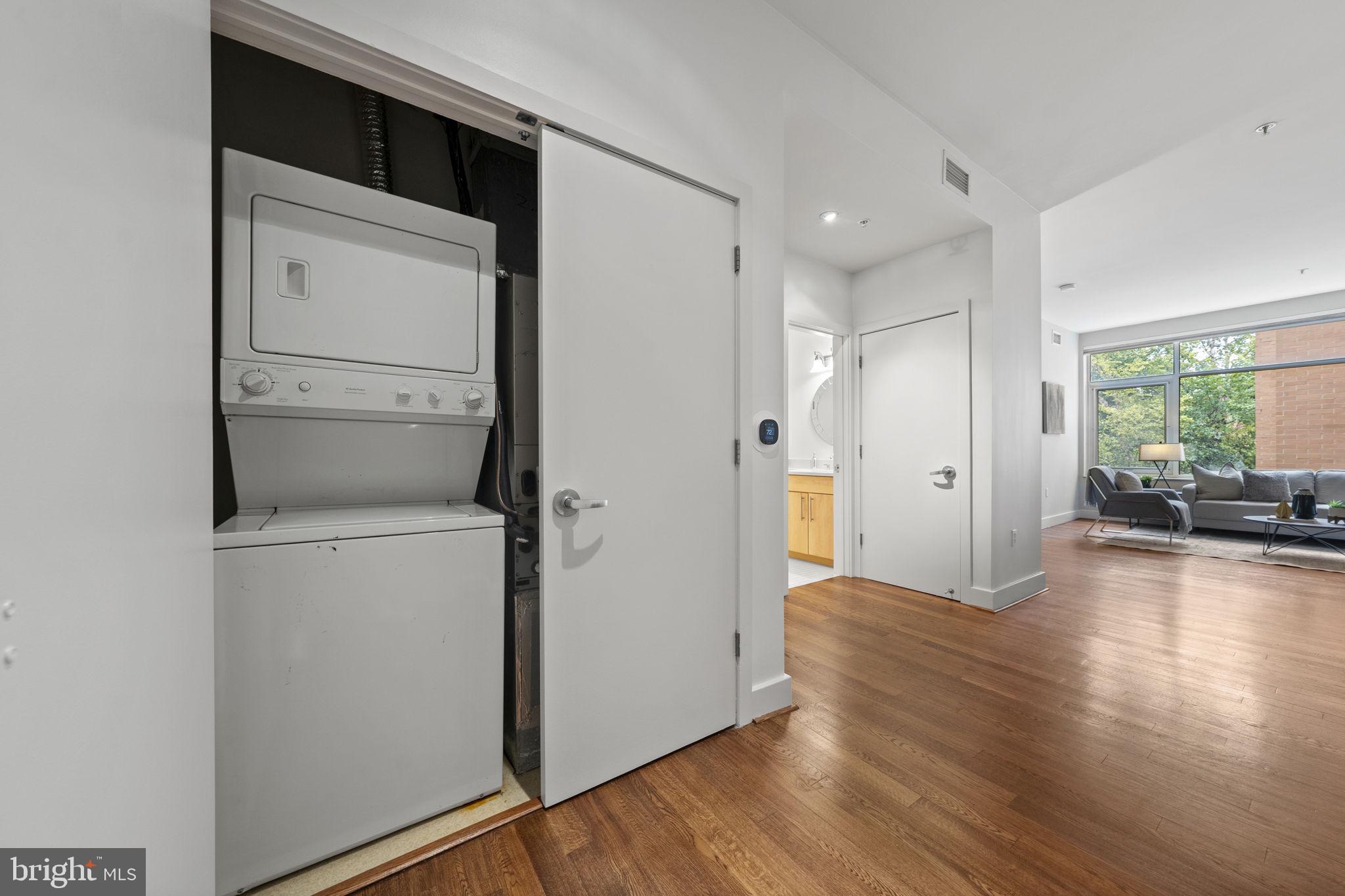 1348 Euclid St NW #204