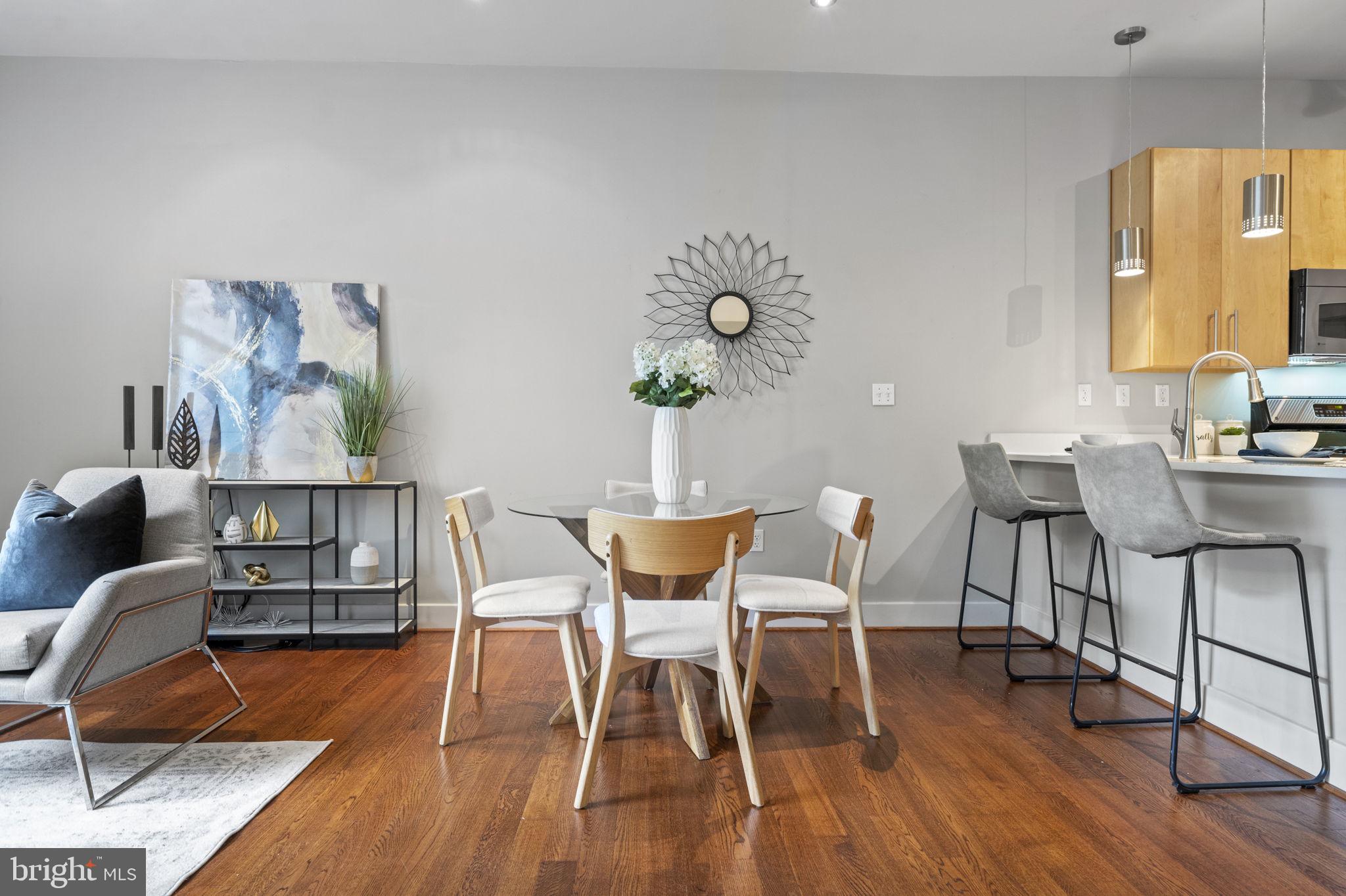 1348 Euclid St NW #204