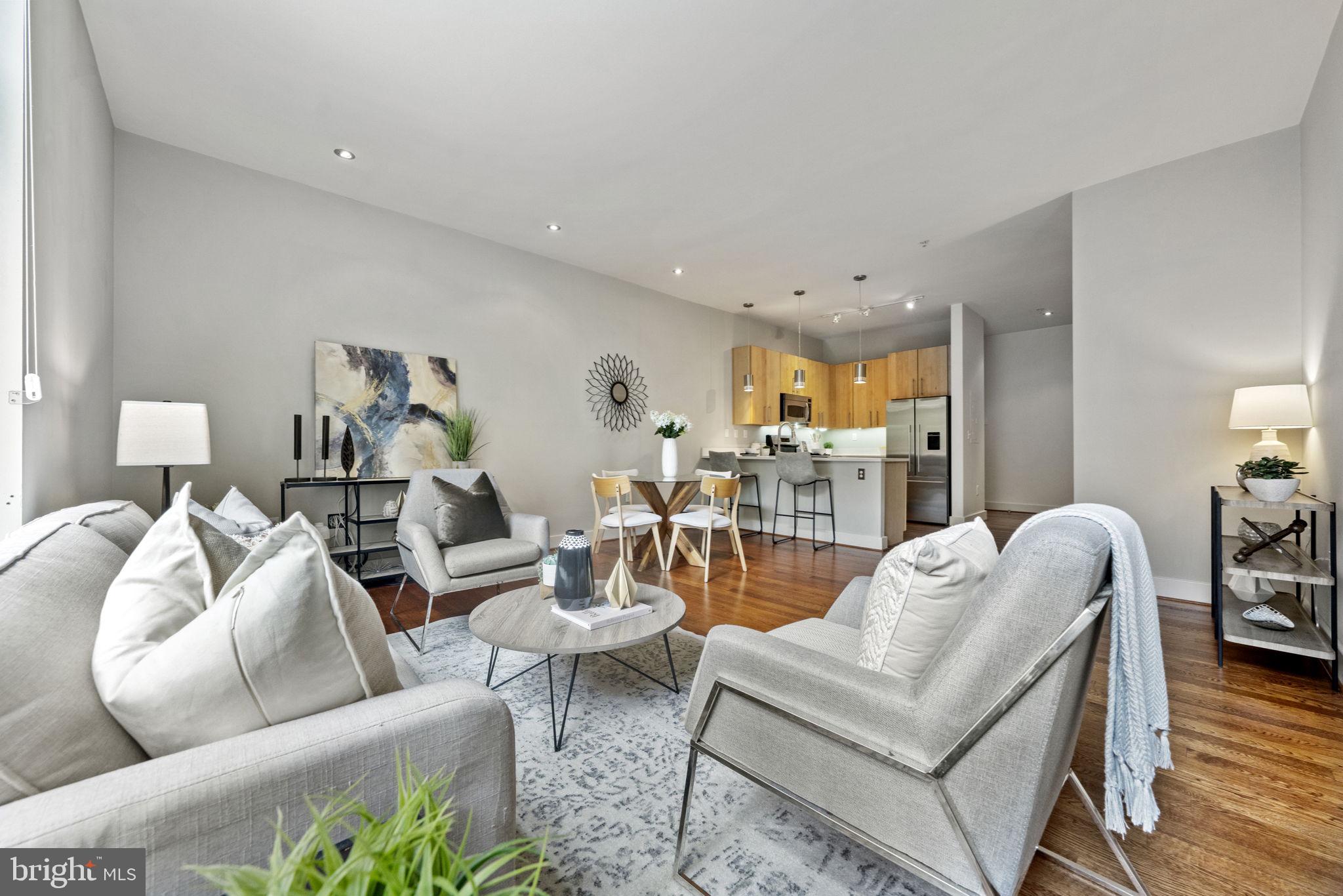 1348 Euclid St NW #204