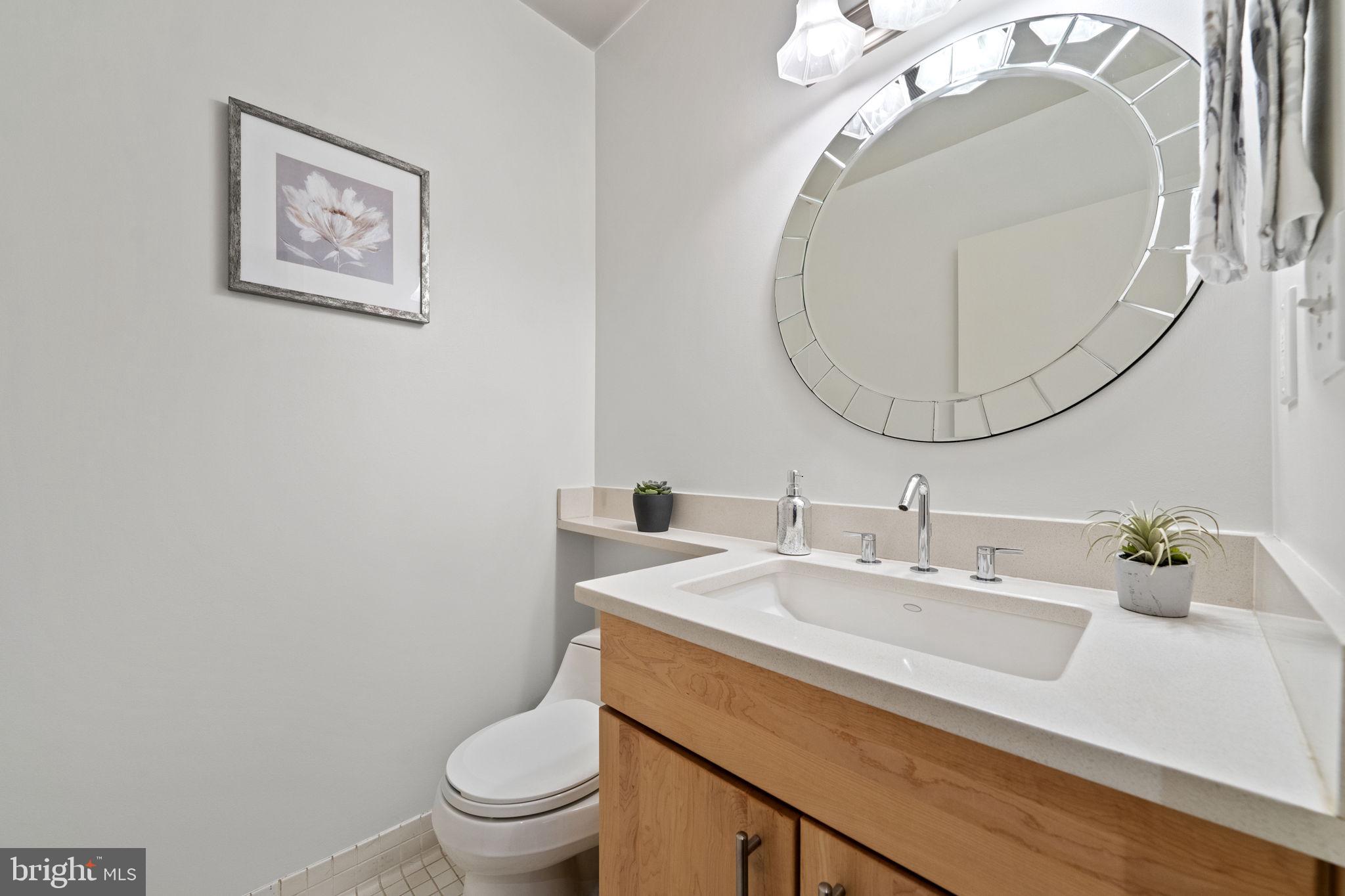 1348 Euclid St NW #204
