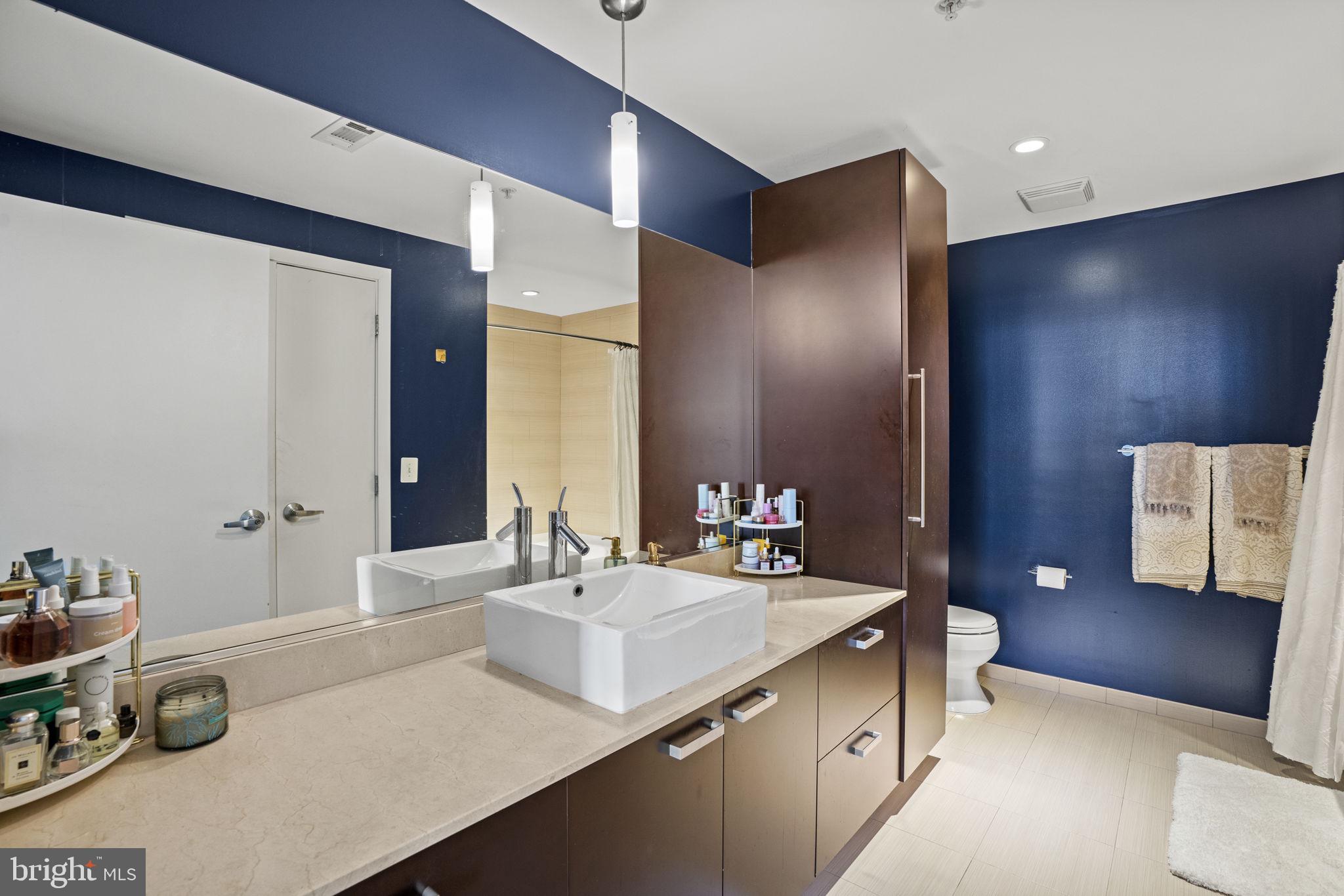 1010 Massachusetts Ave NW #502