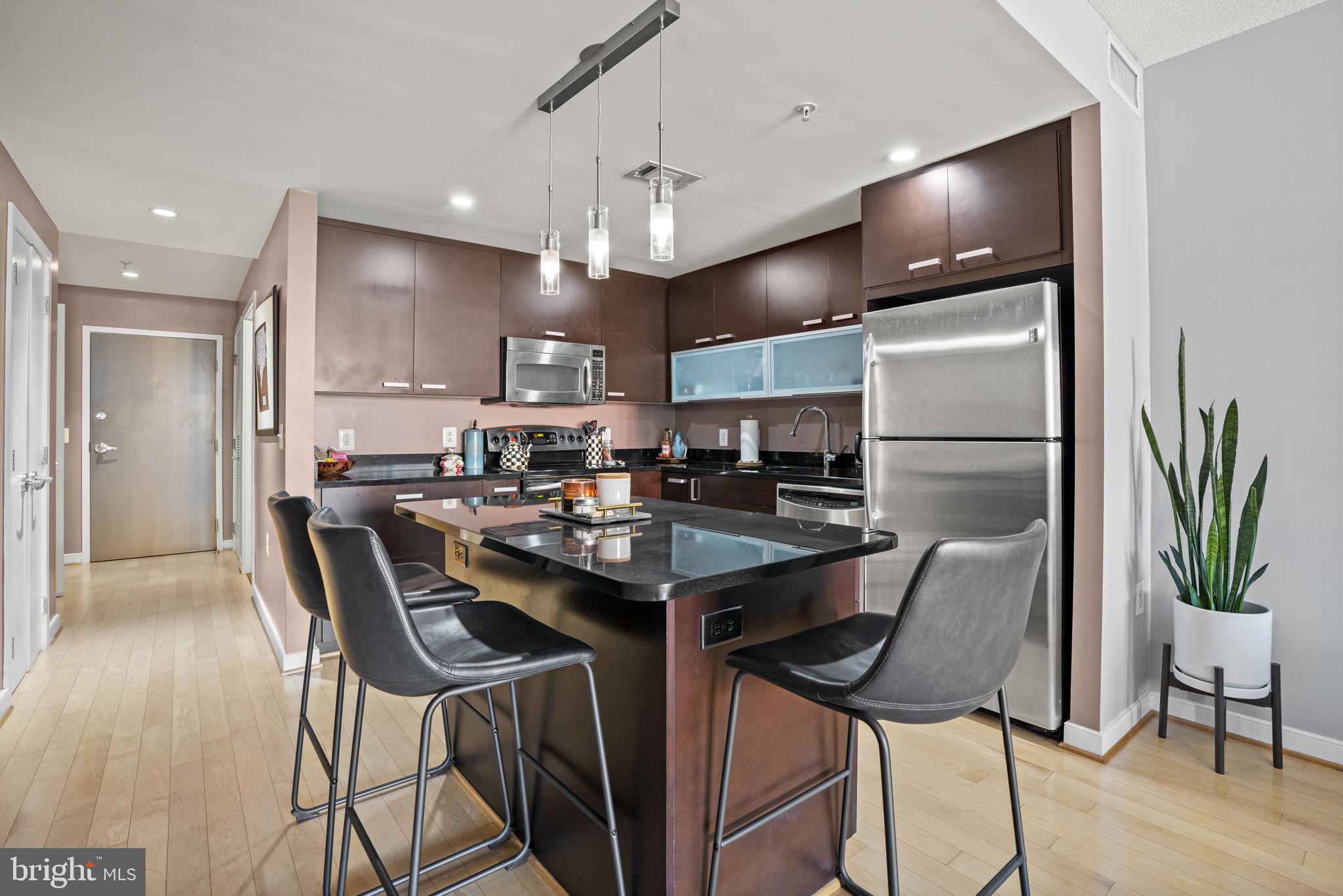 1010 Massachusetts Ave NW #502