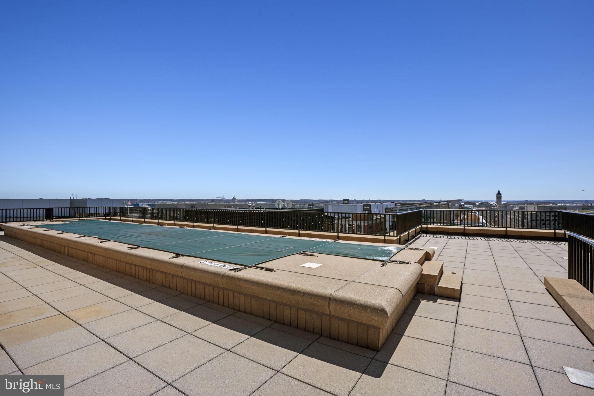 1010 Massachusetts Ave NW #502