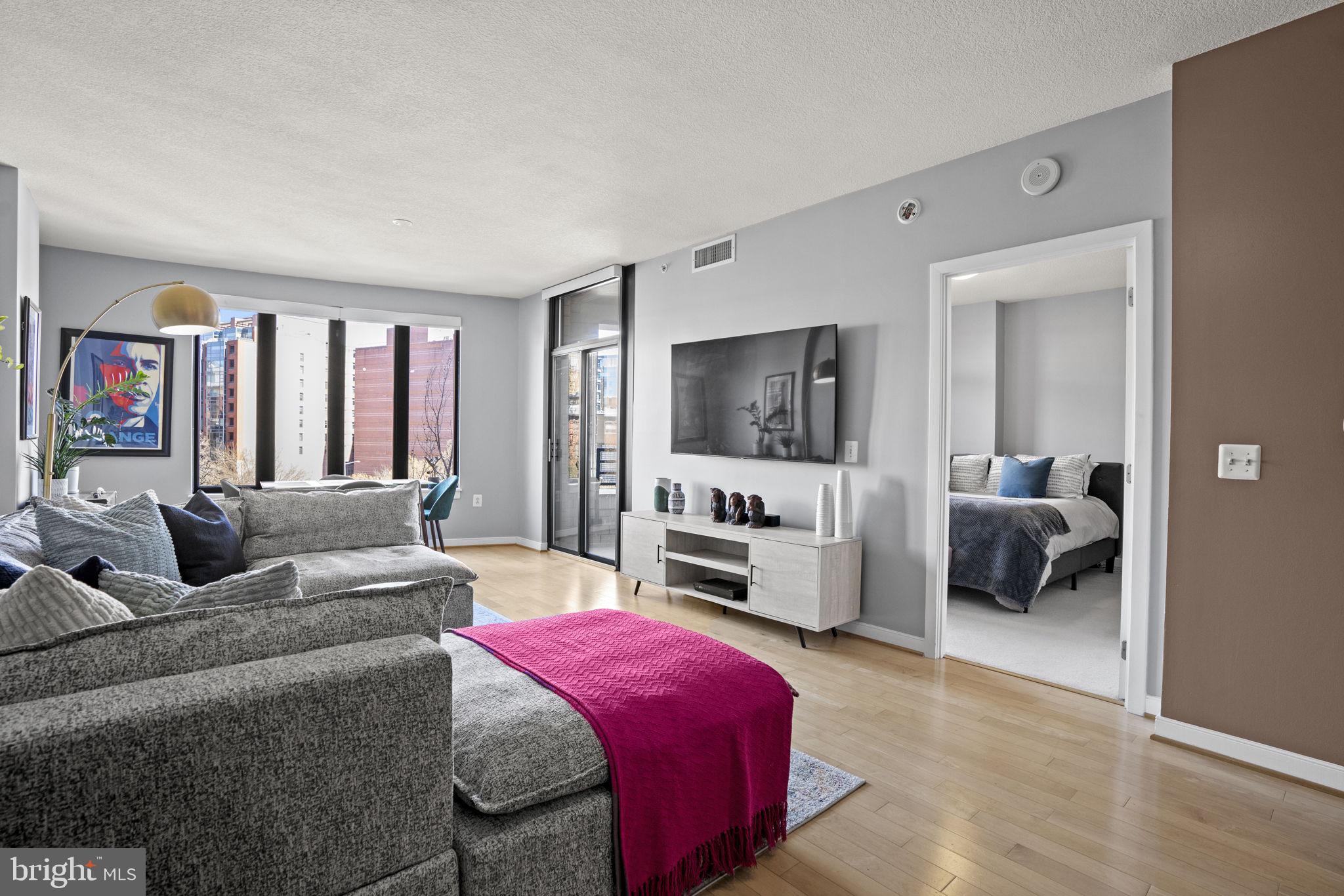 1010 Massachusetts Ave NW #502