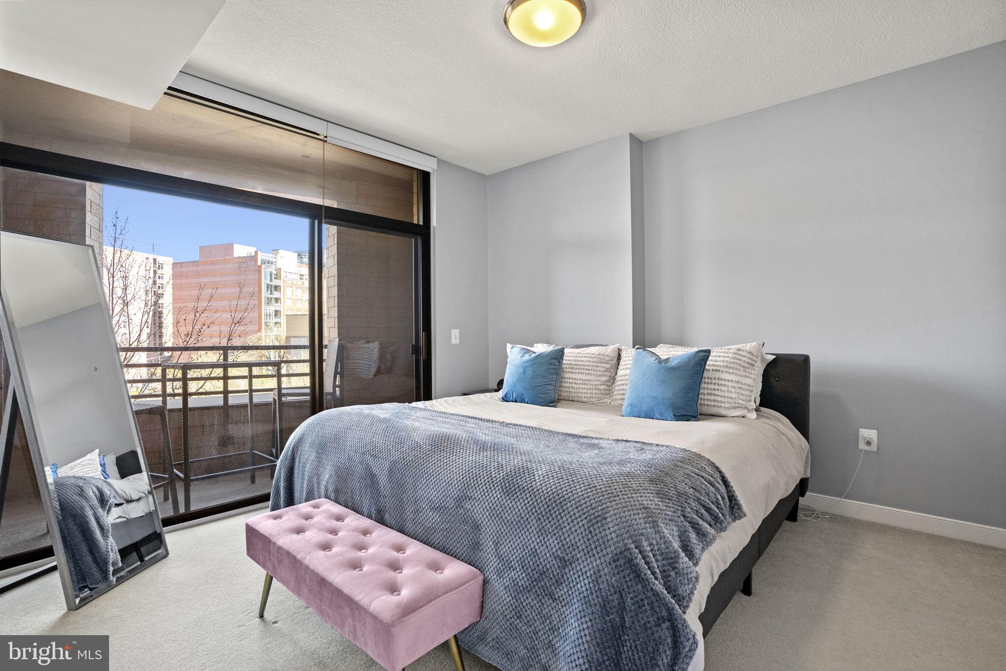 1010 Massachusetts Ave NW #502