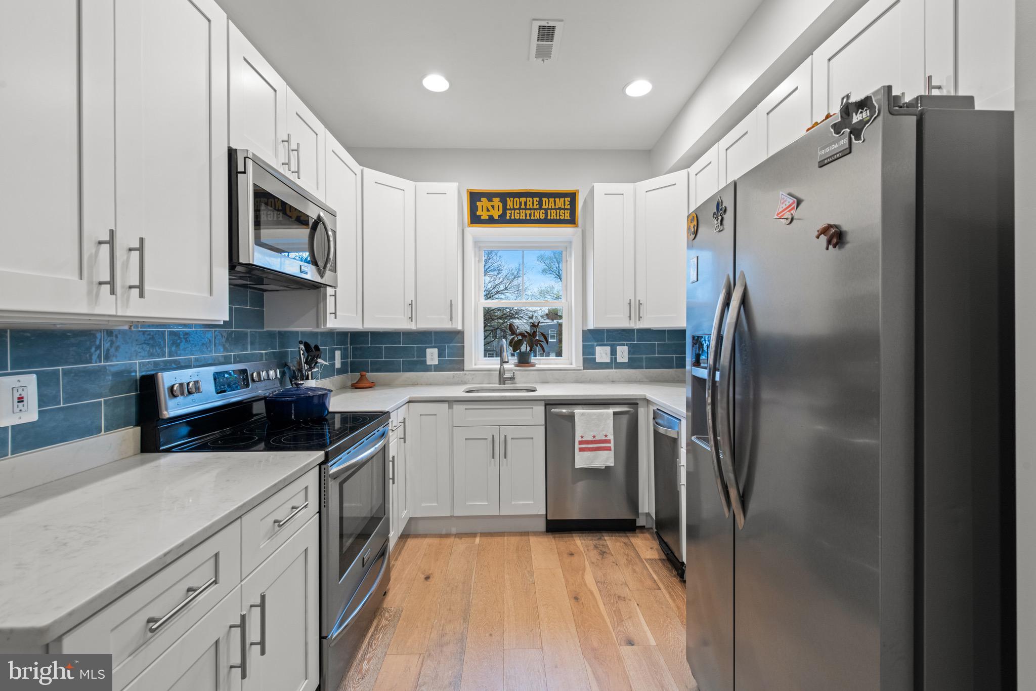 754 Lamont St NW #2