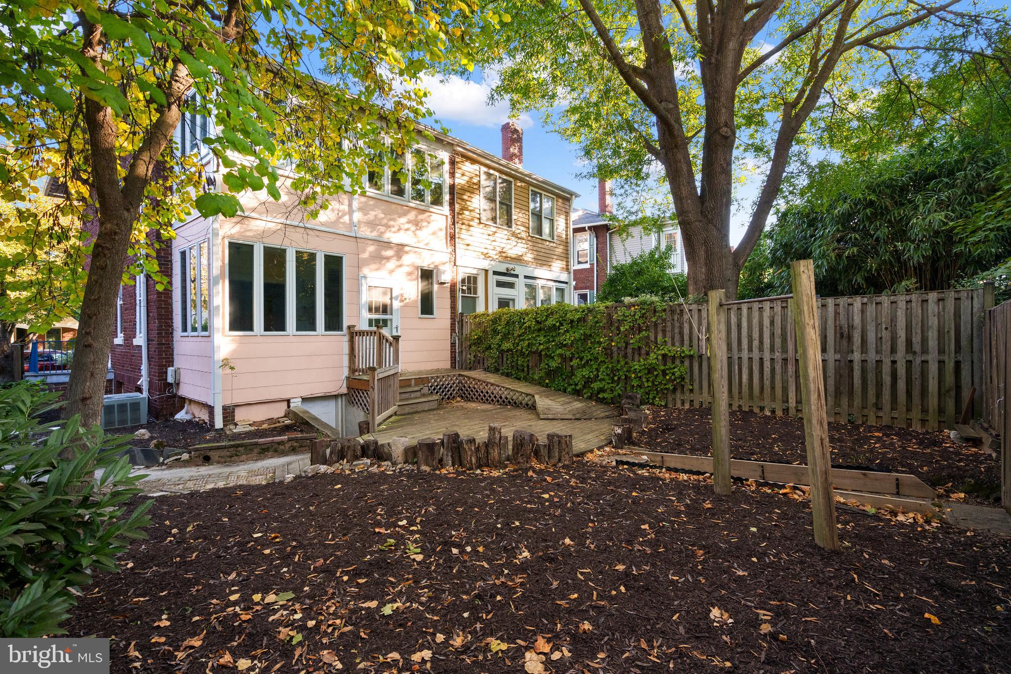 4110 Jenifer St NW