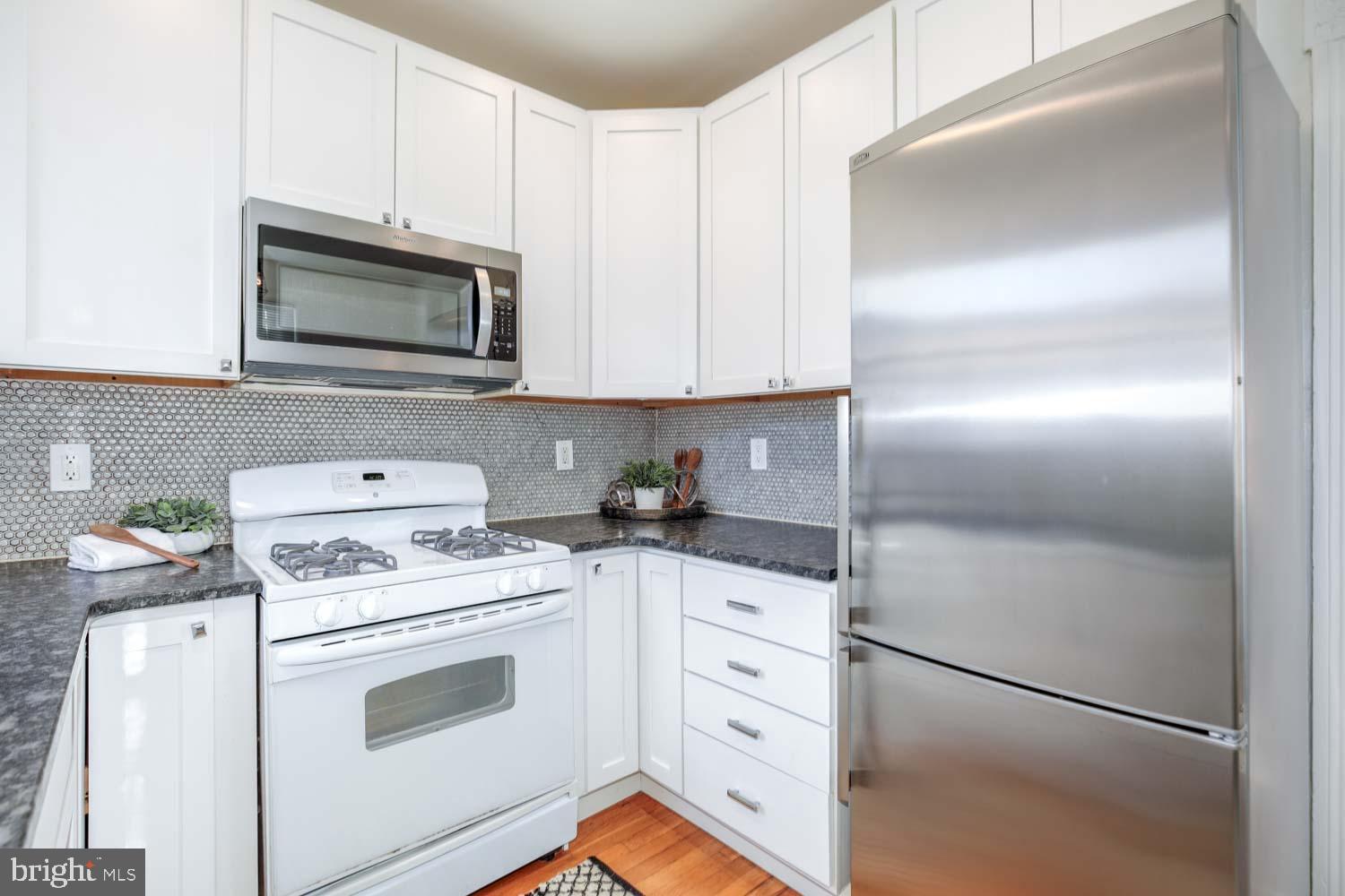 3600 Connecticut Ave NW #403