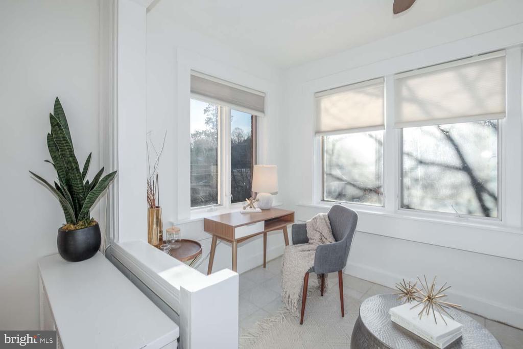 3600 Connecticut Ave NW #403