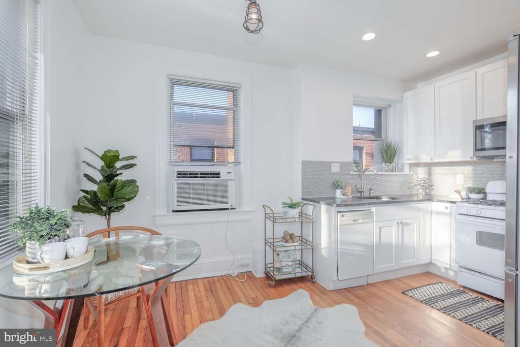 3600 Connecticut Ave NW #403
