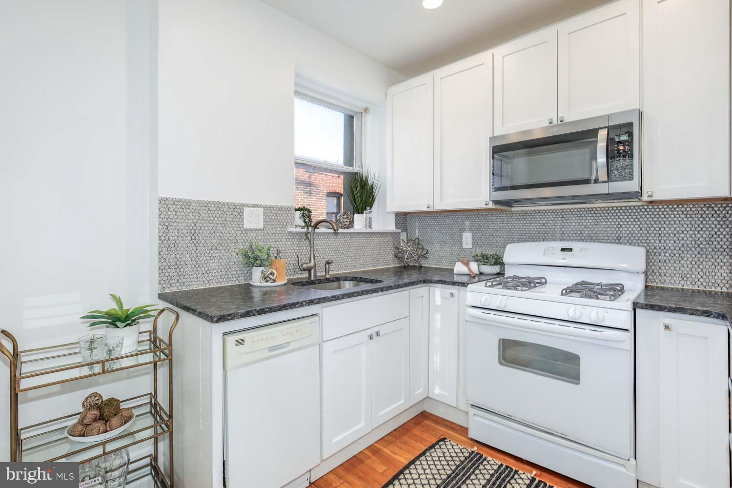 3600 Connecticut Ave NW #403