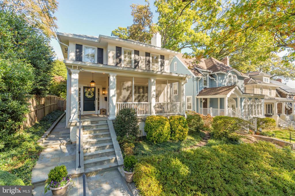 3219 Morrison St NW