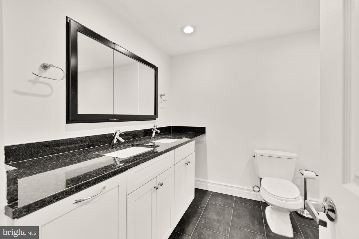 2301 N St NW #101