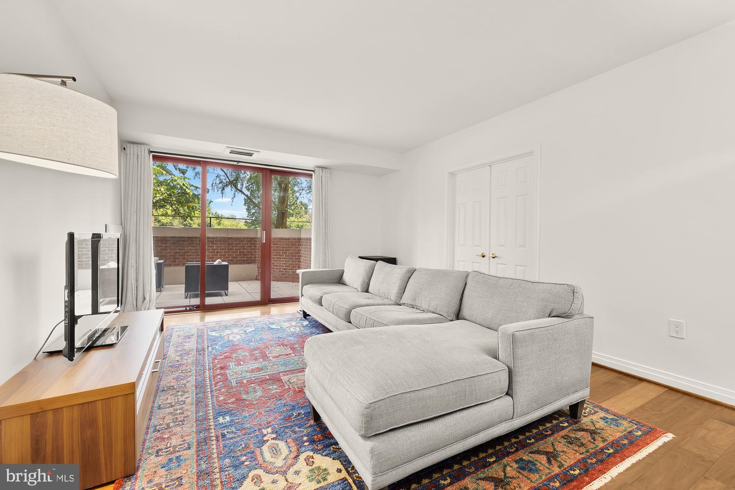 2301 N St NW #101