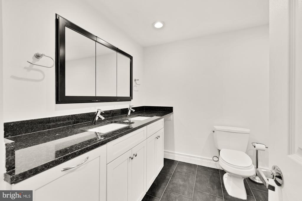 2301 N St NW #101