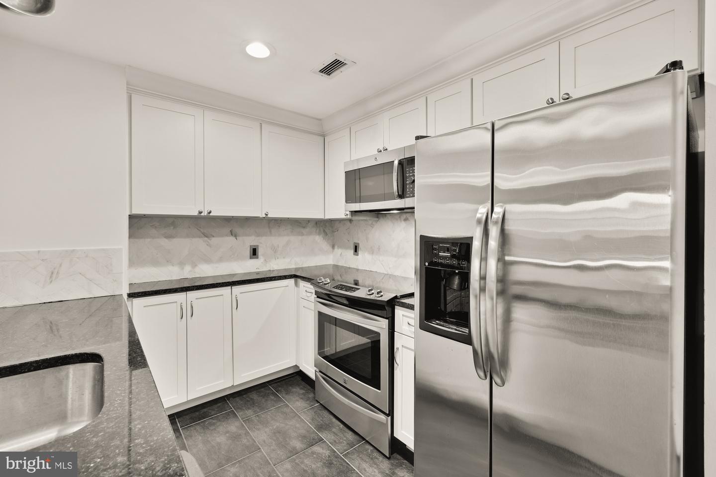 2301 N St NW #101