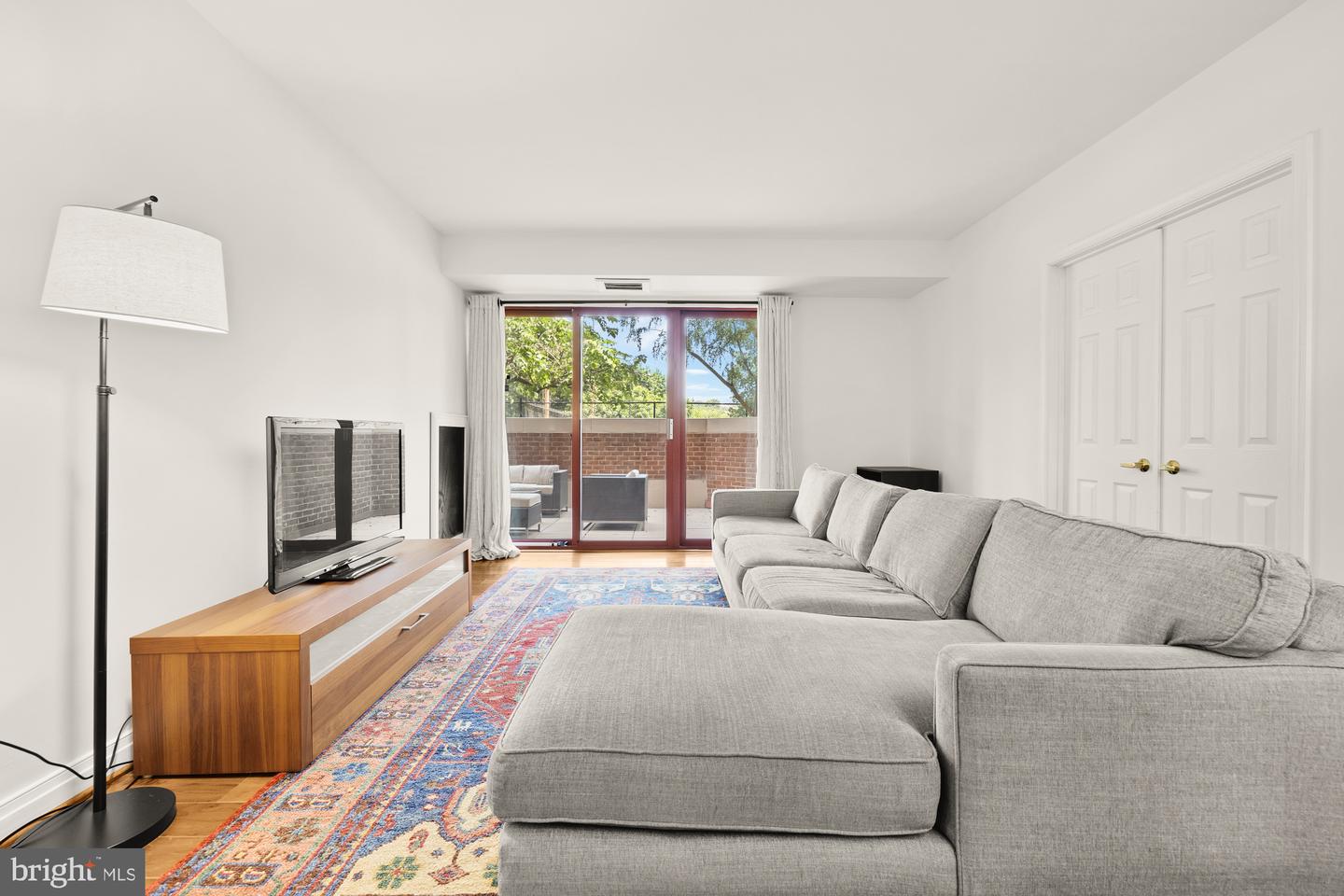 2301 N St NW #101