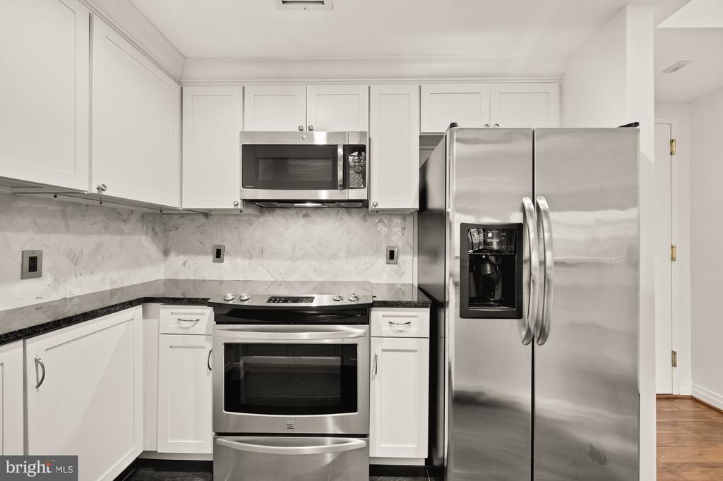 2301 N St NW #101