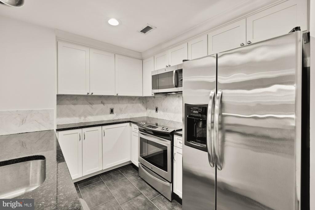 2301 N St NW #101