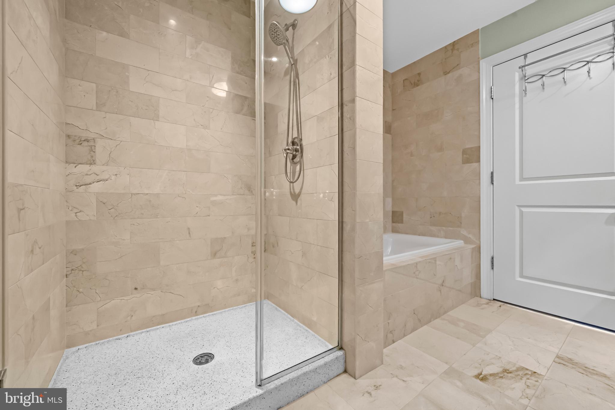 2425 L STREET NW 537