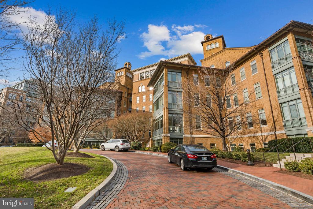 2425 L STREET NW 537