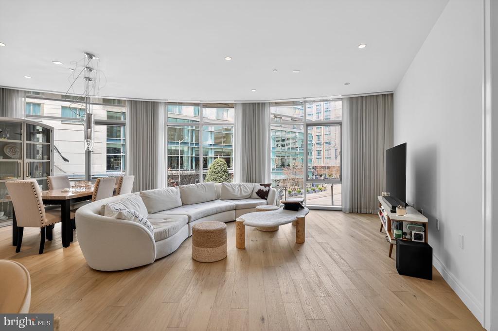 1177 22ND STREET NW Unit: 2M
