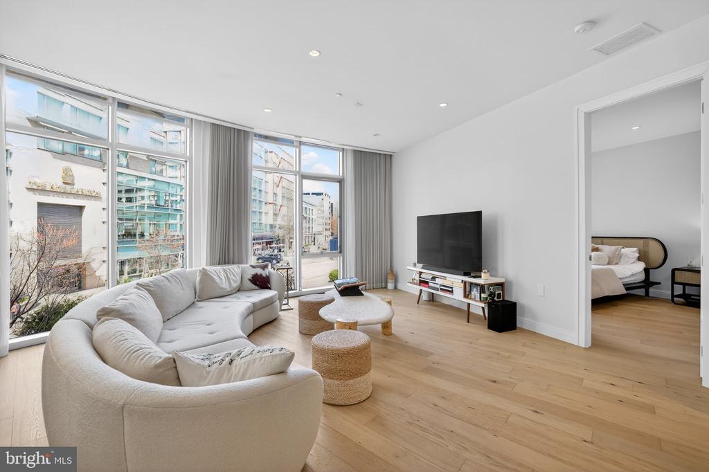1177 22ND STREET NW Unit: 2M