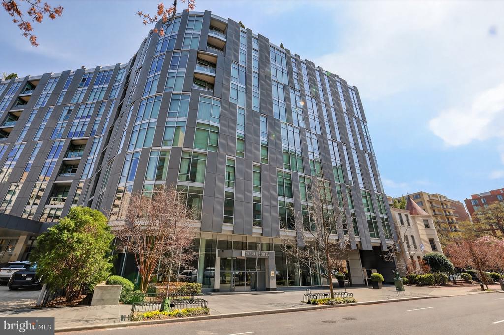 1177 22ND STREET NW Unit: 2M