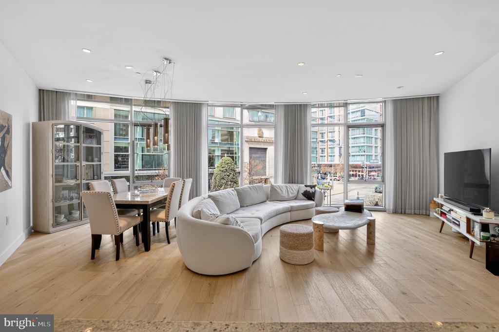 1177 22ND STREET NW Unit: 2M