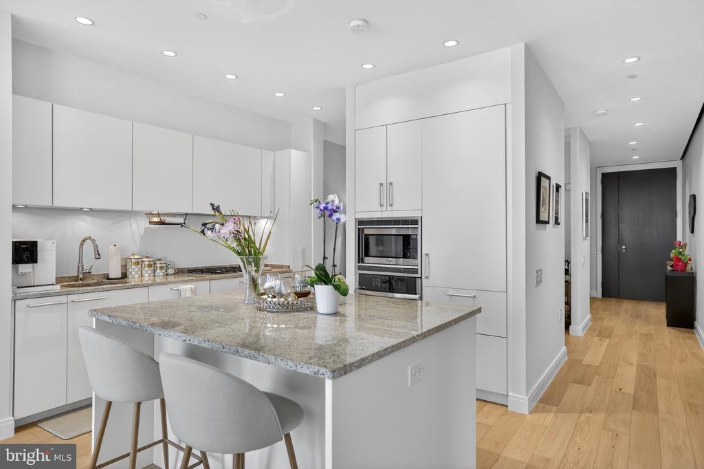 1177 22ND STREET NW Unit: 2M