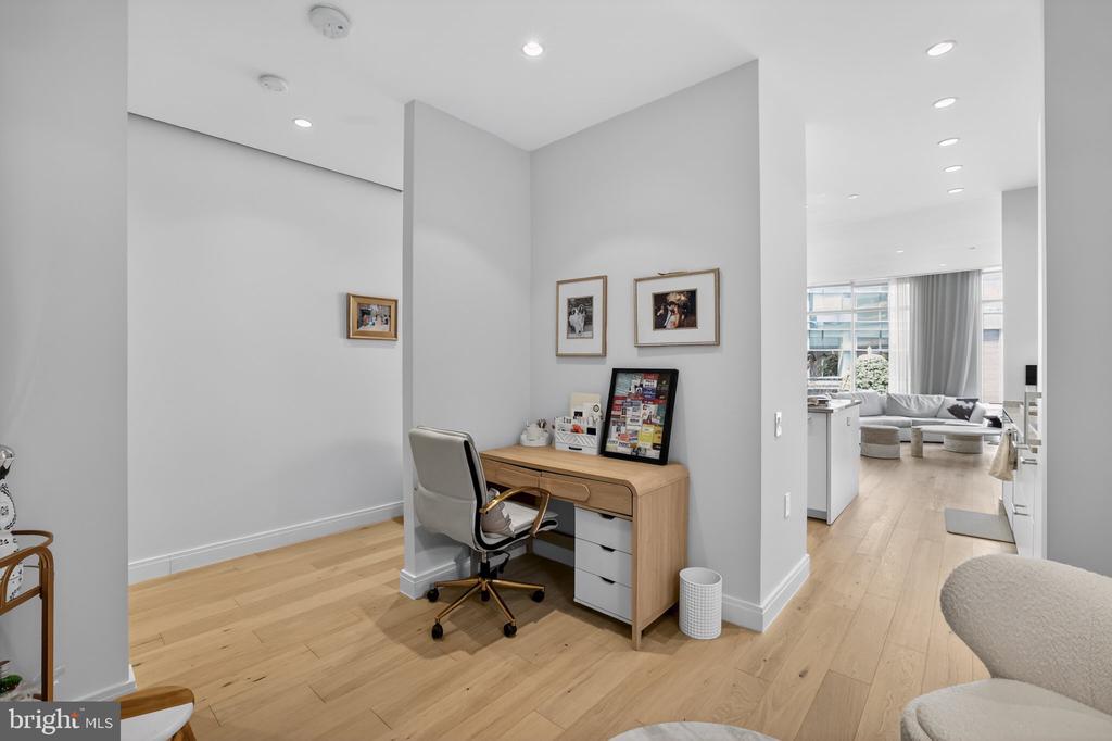 1177 22ND STREET NW Unit: 2M
