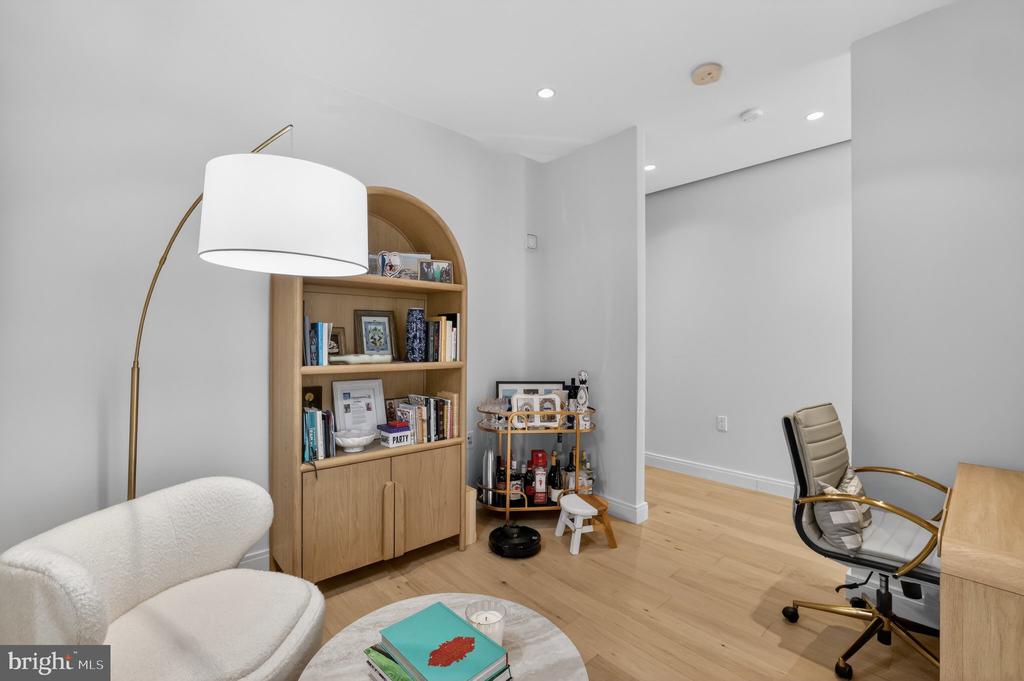 1177 22ND STREET NW Unit: 2M