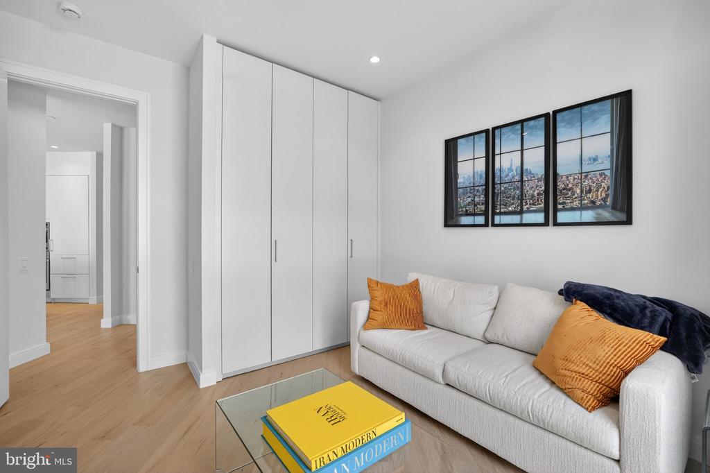 1177 22ND STREET NW Unit: 2M