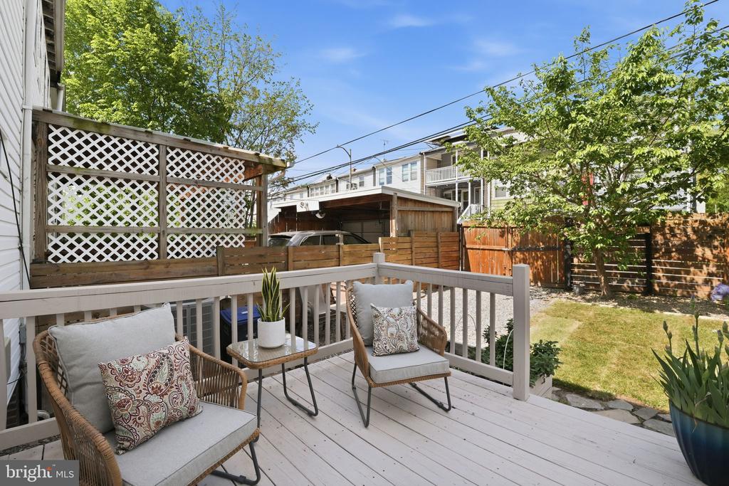 1228 ORREN STREET NE