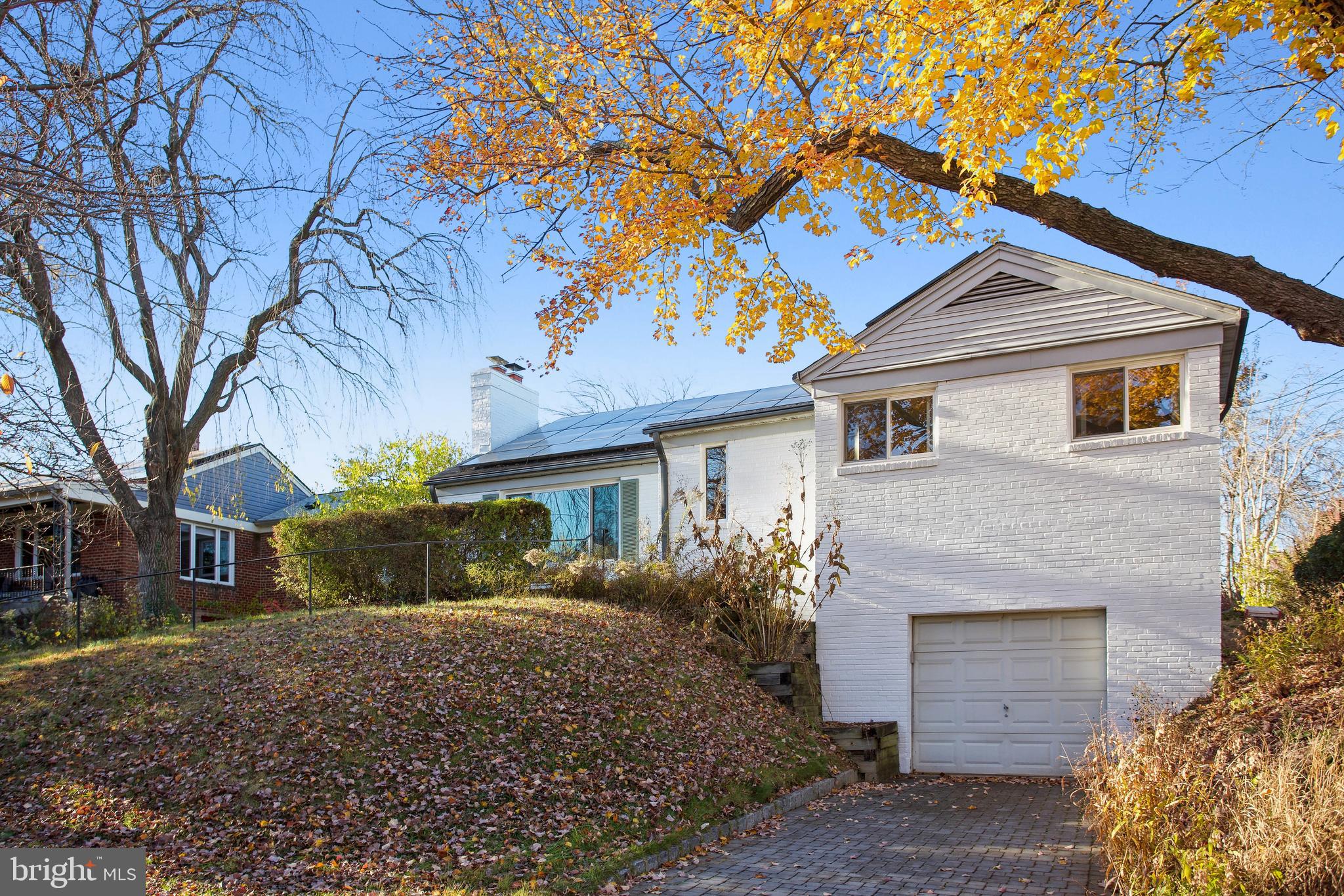 2405 Colston Dr