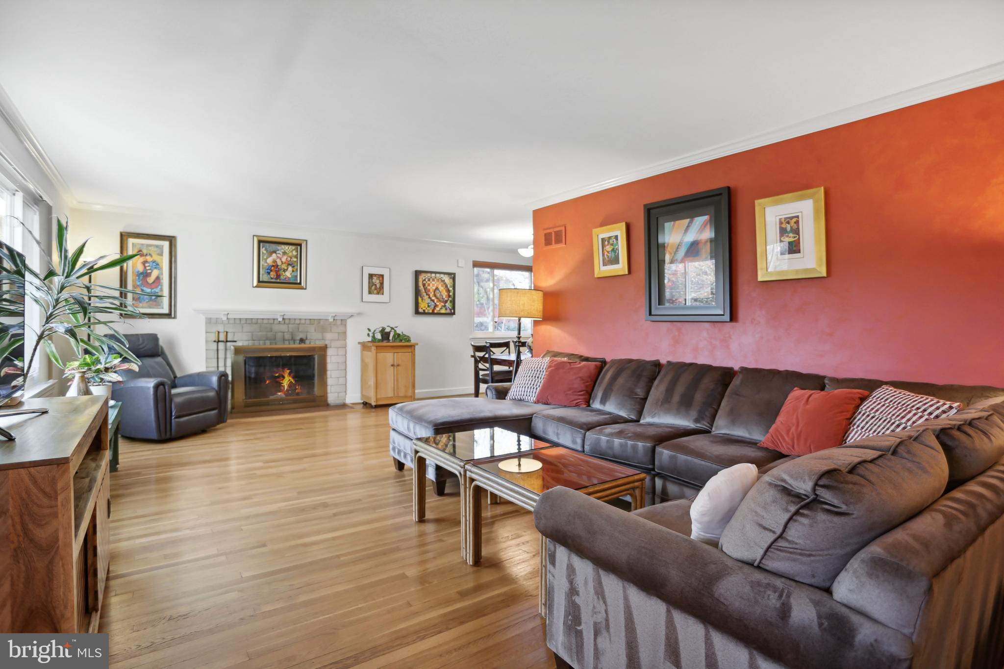 2405 Colston Dr