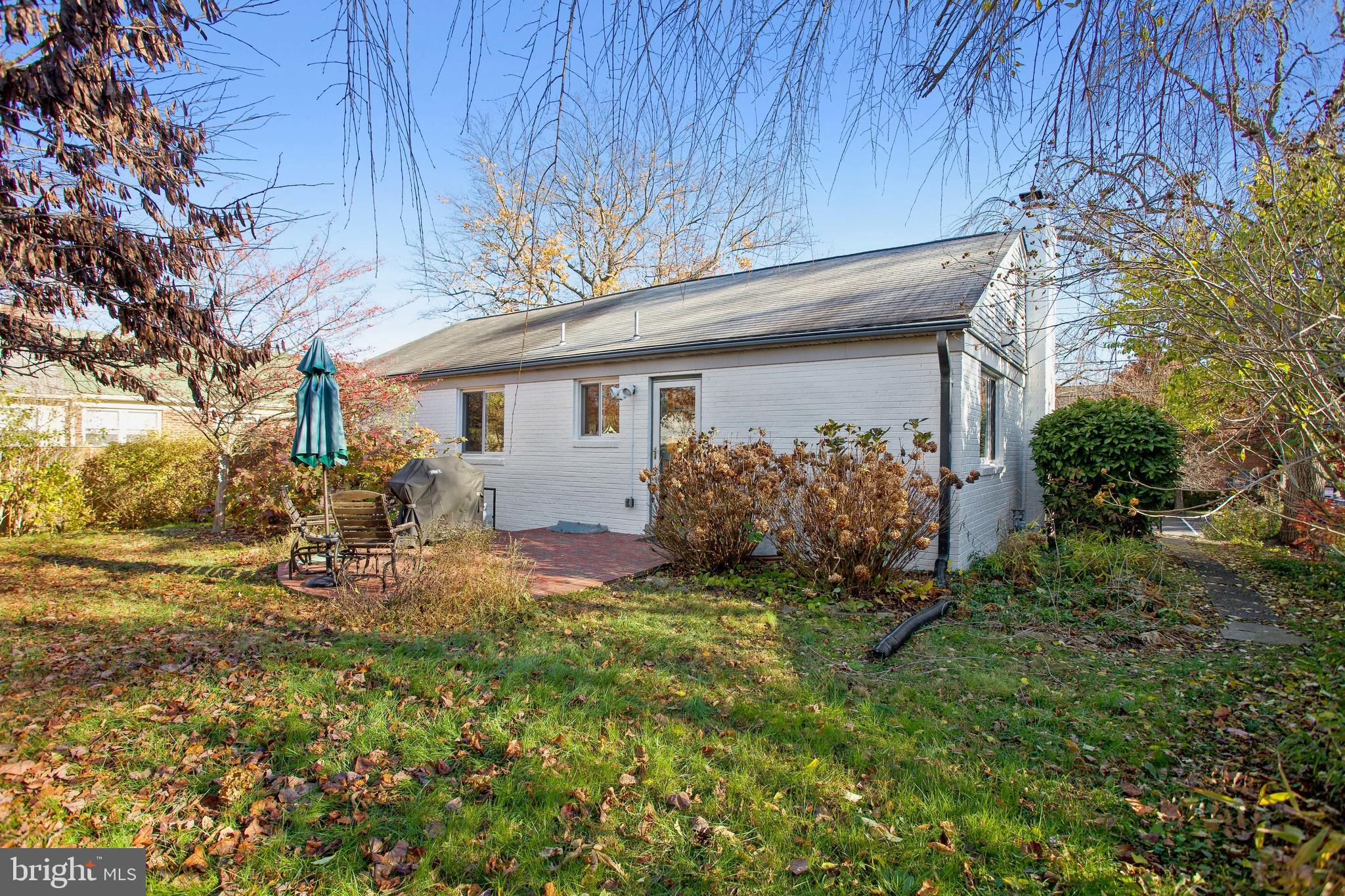 2405 Colston Dr