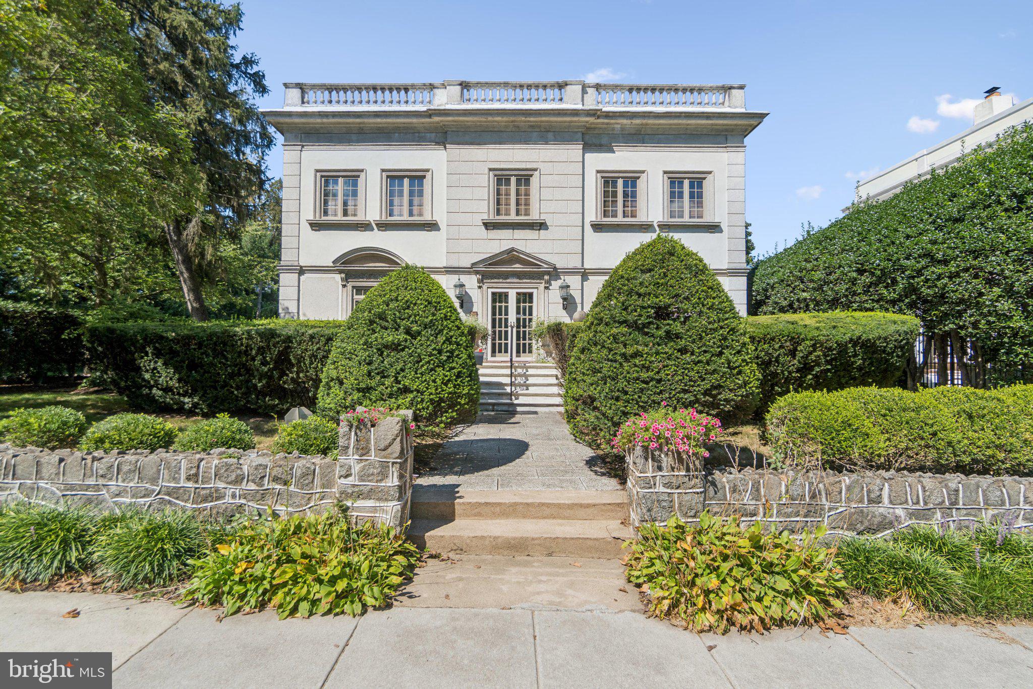 7200 CONNECTICUT AVENUE