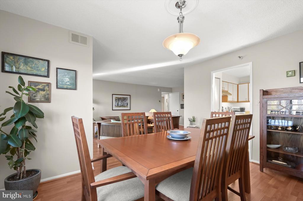 15107 INTERLACHEN DRIVE 2-725
