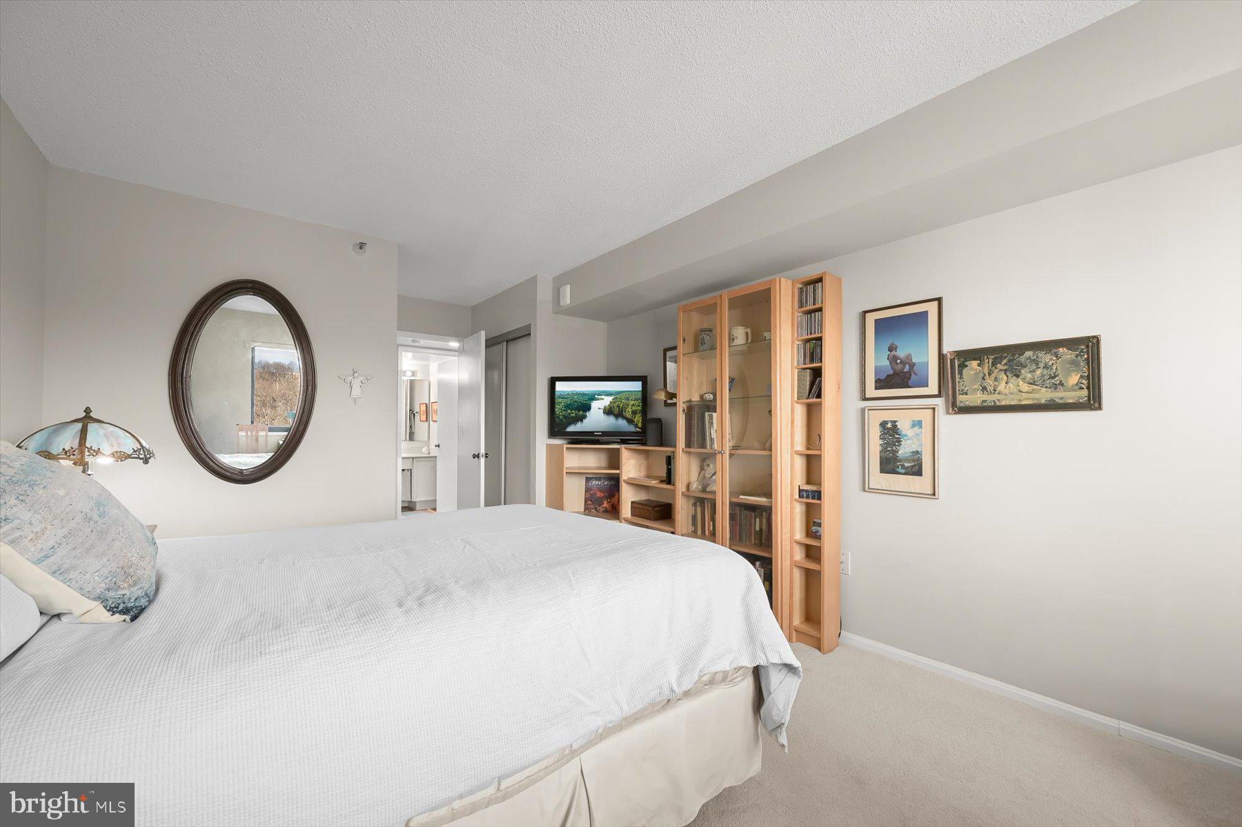 15107 INTERLACHEN DRIVE 2-725