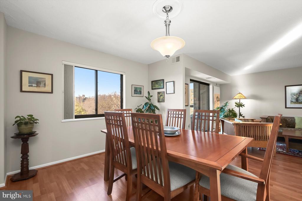 15107 INTERLACHEN DRIVE 2-725