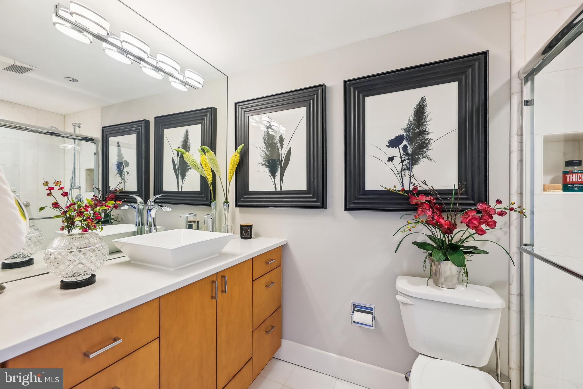 1805 Crystal Dr #906s