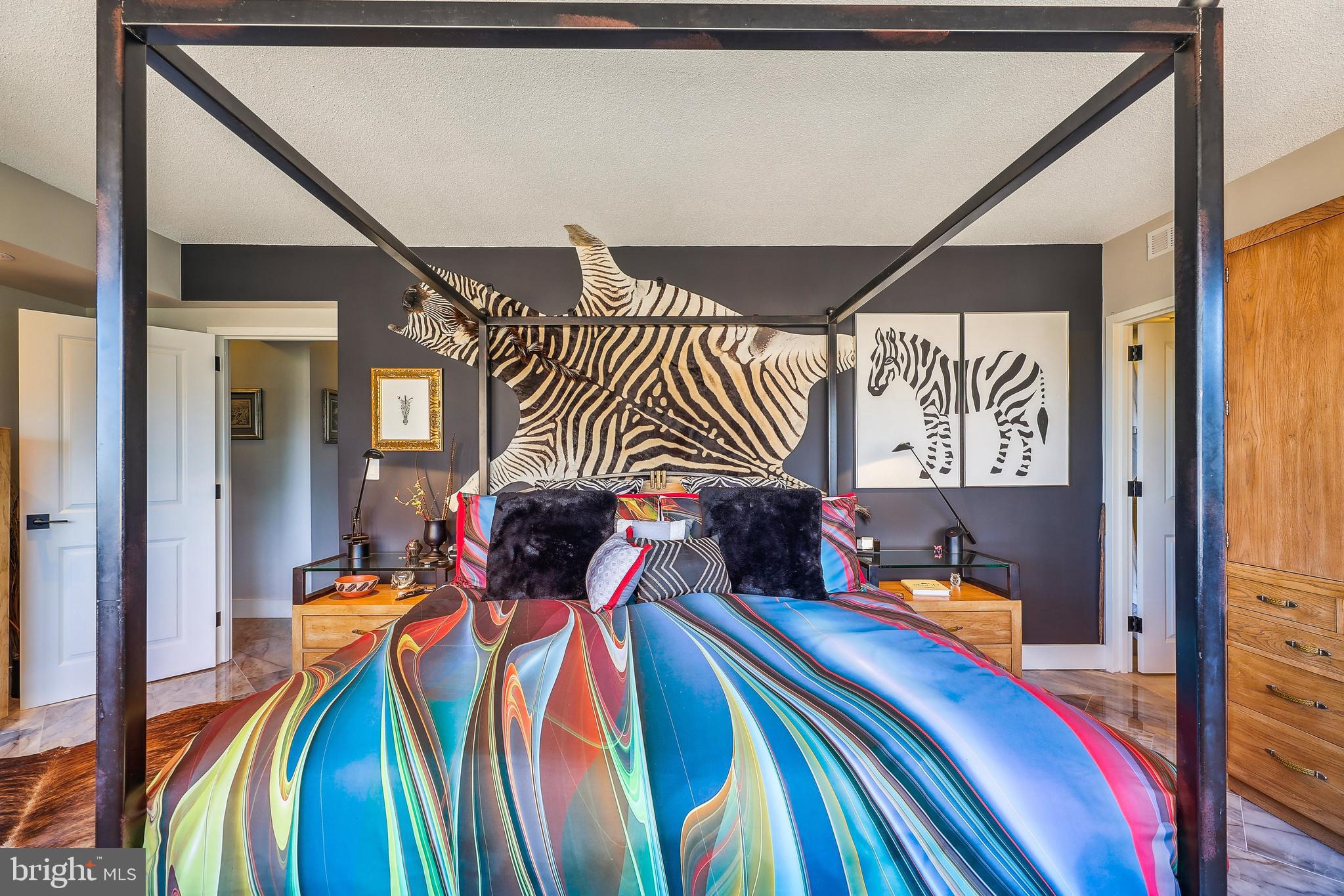 1805 Crystal Dr #906s