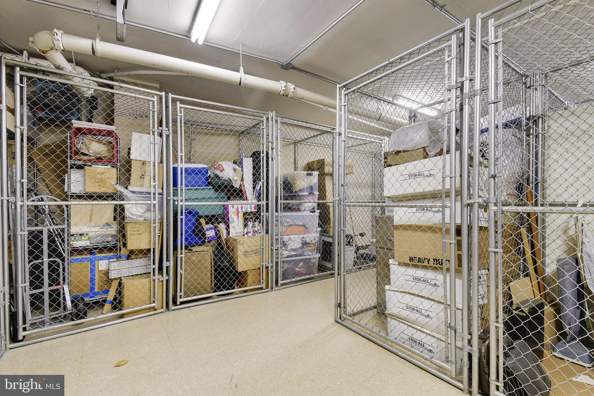 1805 Crystal Dr #906s