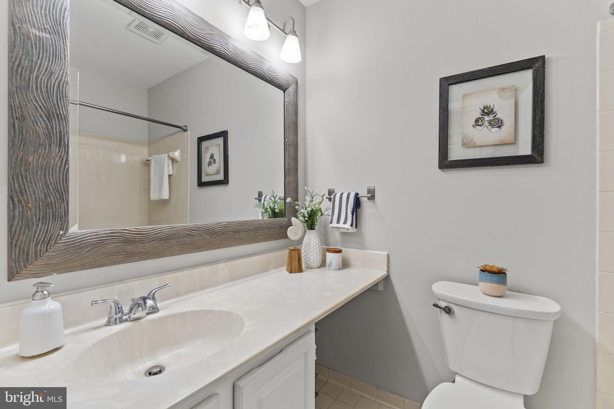 505 Colecroft Ct