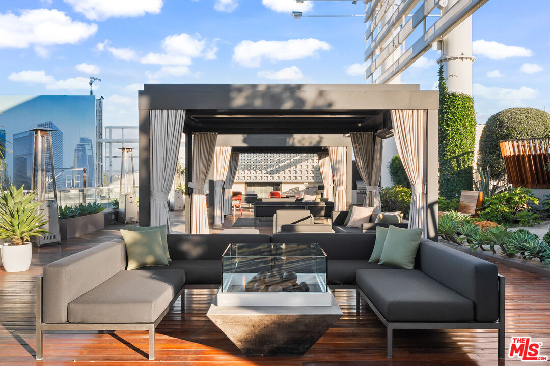 6250 Hollywood Blvd Unit: 11H