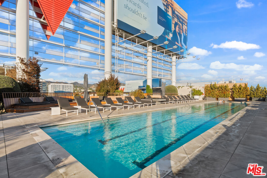 6250 Hollywood Blvd Unit: 11H