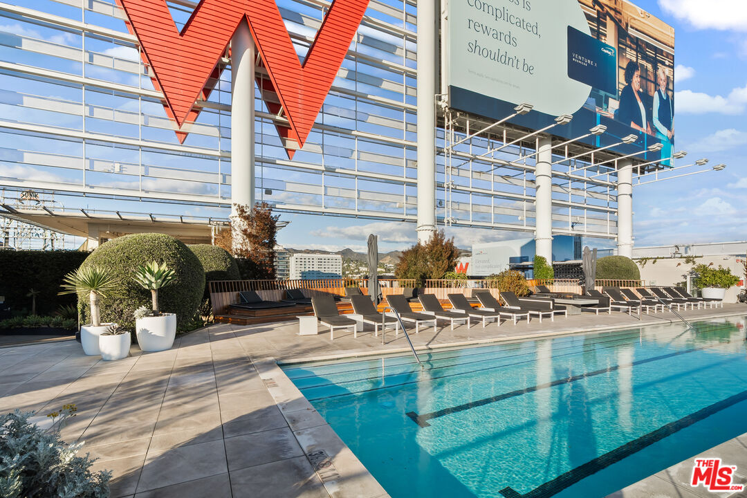 6250 Hollywood Blvd Unit: 11H